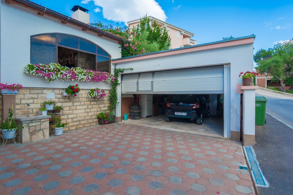 Apartment Danica Maslenica Exterior photo